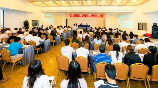 埋头赶路，也要抬头寻道