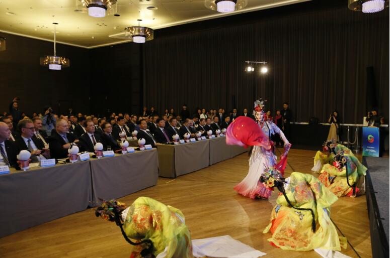 集团党委书记、董事长任丁率团赴荷兰、德国、以色列考察