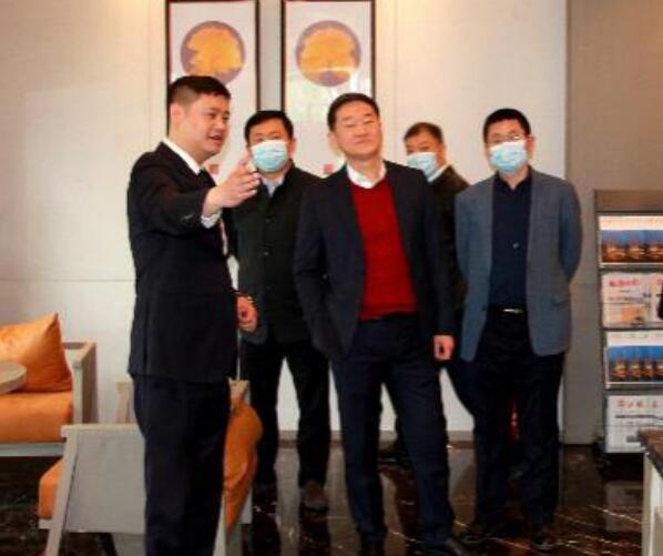 集团党委书记、董事长任丁调研“锦著”天府广场店