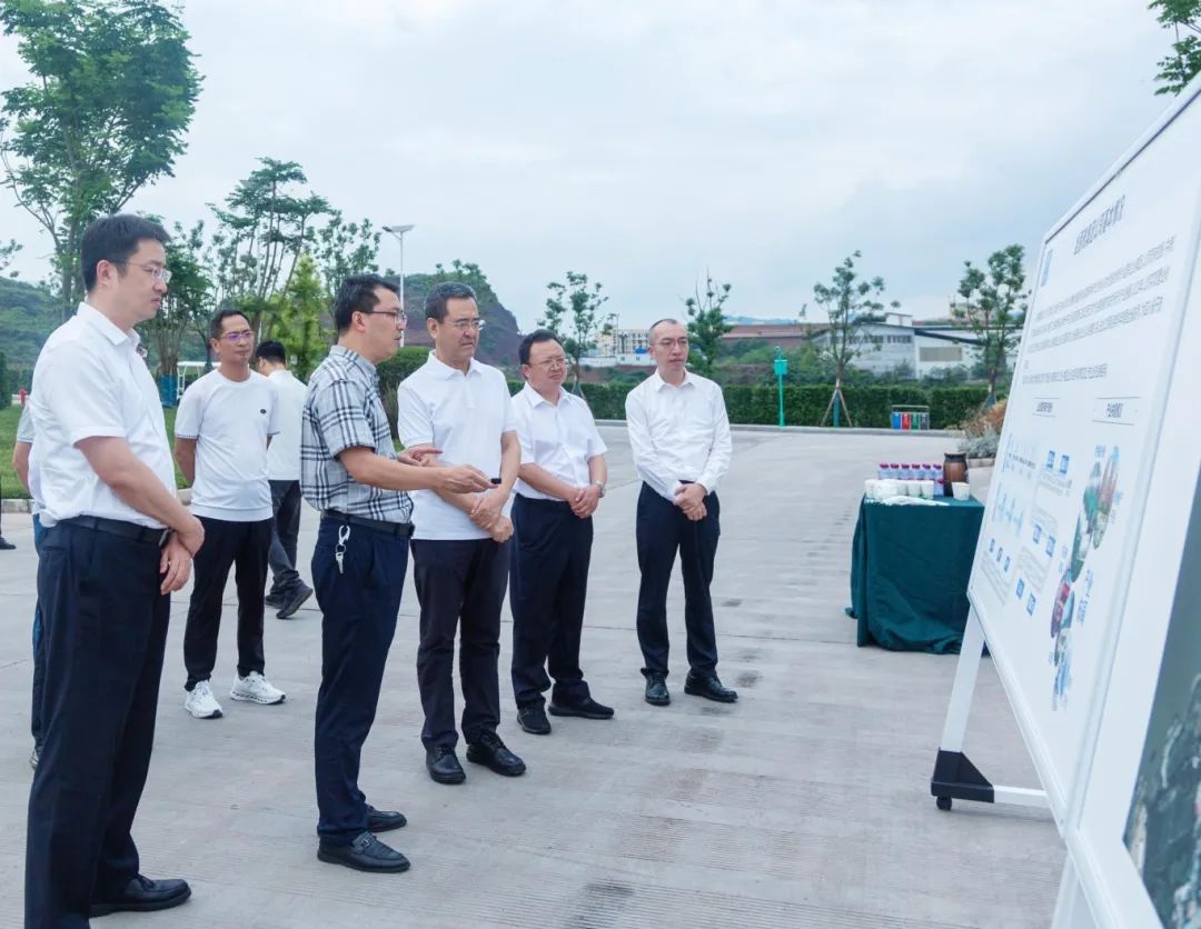 省国资委党委书记、主任冯文生赴宜宾调研国企改革深化提升行动工作并主持召开片区座谈会