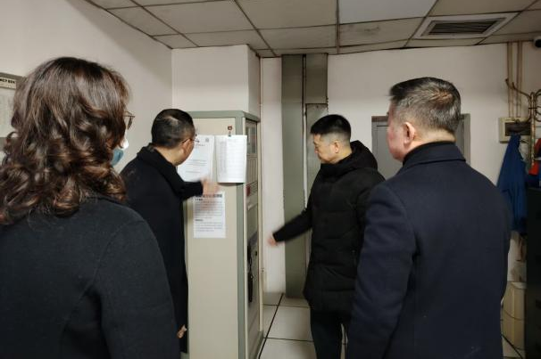 省尊龙凯时集团党委书记、董事长游勇检查督导春节安全生产并看望慰问干部员工